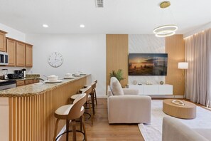 Interior - Stylish 4BR, Private Pool, Themed rooms, Sleeps 13 (Four Corners)