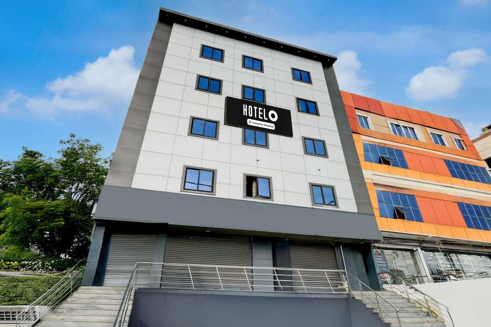 Classic With Balcony Virat Residency