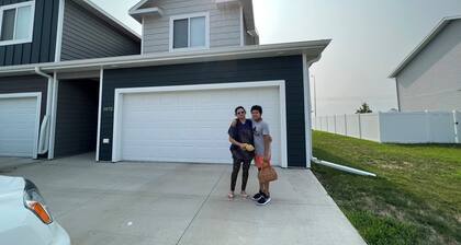 Cozy 1-bedroom townhome in beautiful Grand Forks with AC