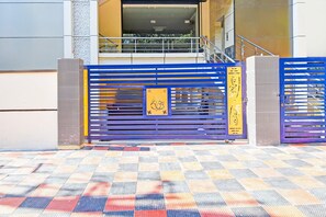 Reception - Deluxe Relax Resto Inn (Visakhapatnam)