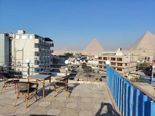  hotel is a short walk from the Great Sphinx