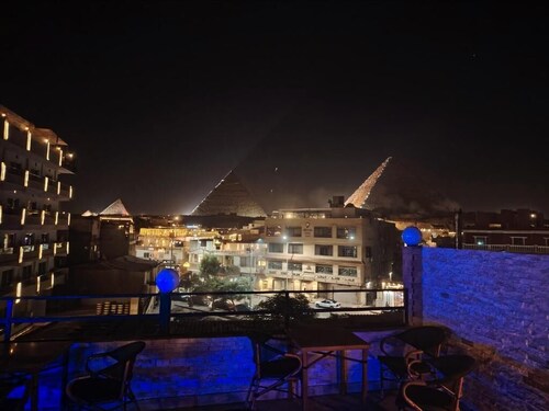  hotel is a short walk from the Great Sphinx