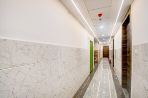 House | Interior - Super Deluxe Room Hotel Budget In (Lucknow)