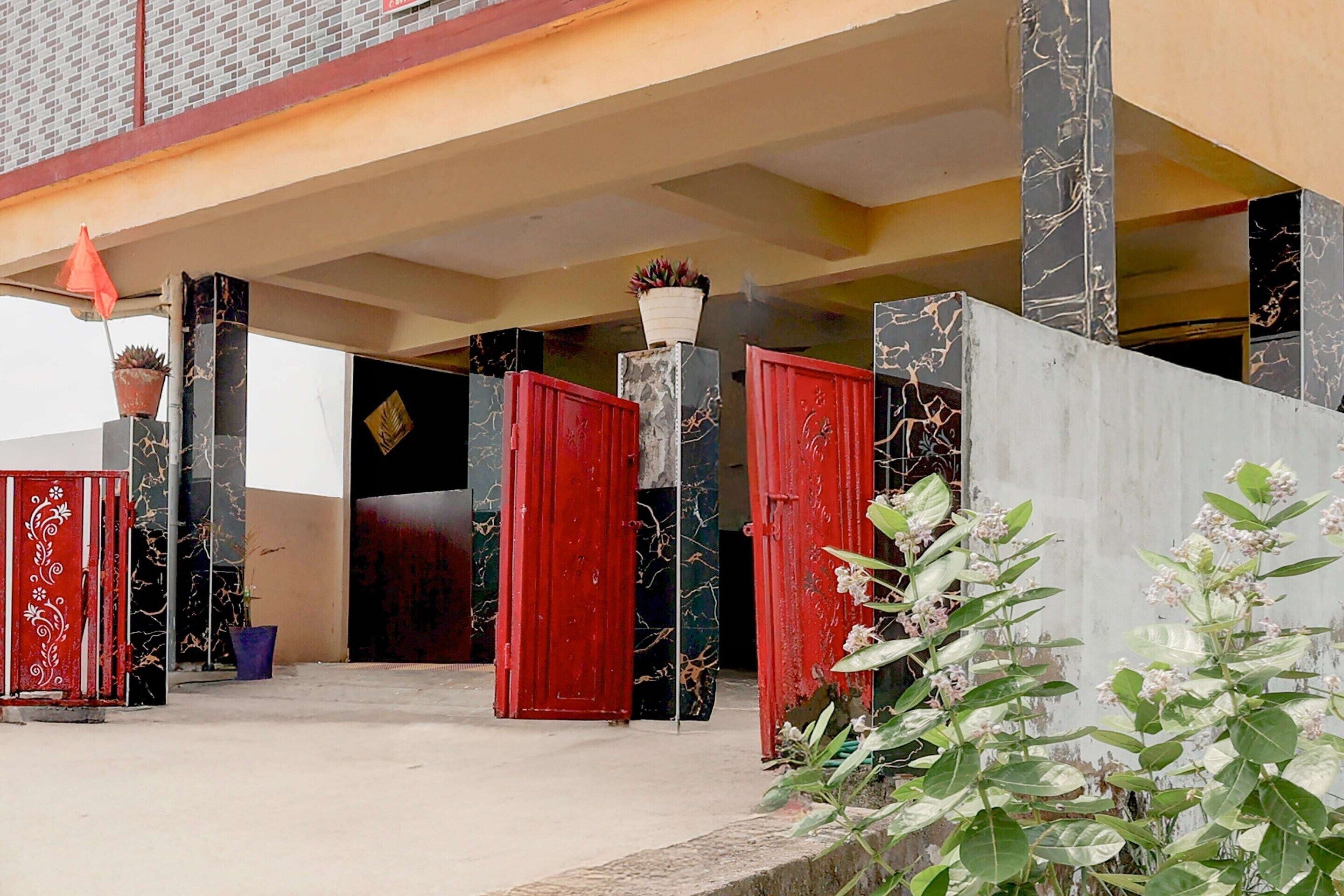 Rumah | Resepsionis