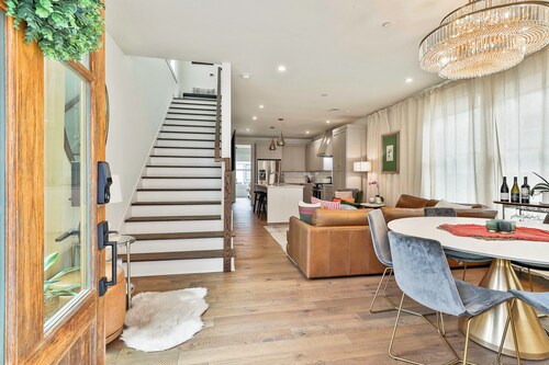 3 bed Trilith Cottage. Walk to Shops. 0.5 Miles to US Soccer HQ. World Cup Stay