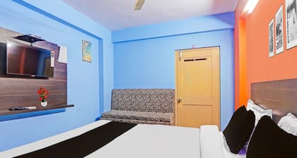 Super Deluxe Room Hotel O Karimnagar
