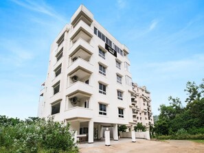 Exterior - Deluxe Hotel O Vizag IT Hill Rushikonda (Visakhapatnam)