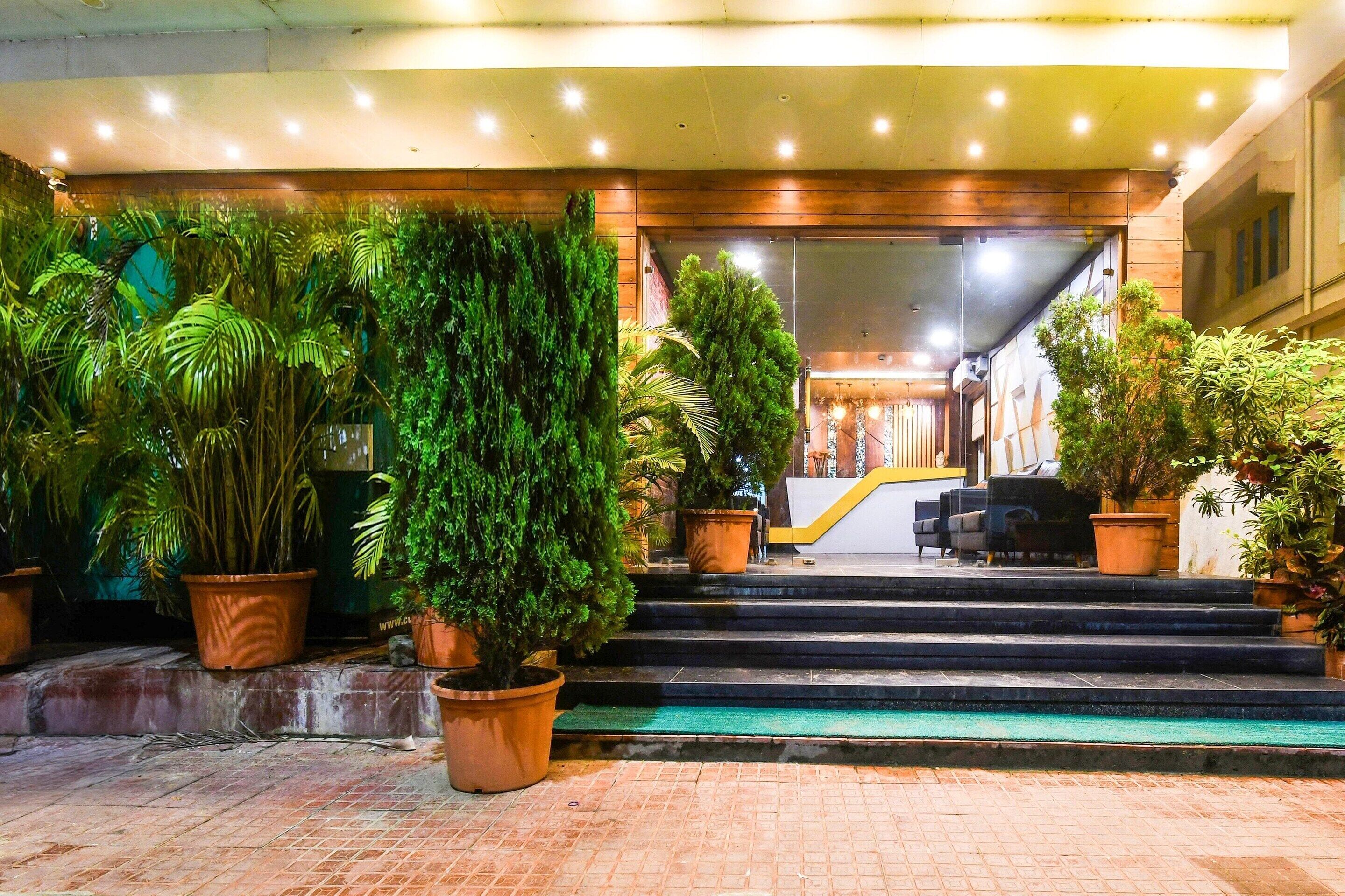 House | Reception