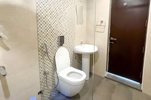 Bathroom - Sendhur Garden Resort (Yercaud)
