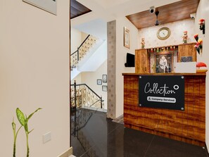 Rumah | Resepsionis