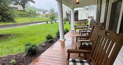 The Hideaway Suite at the Washington Inn