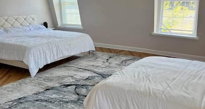 The Hideaway Suite at the Washington Inn