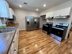 Private kitchen - Starlight at The Washington Inn (Fries)