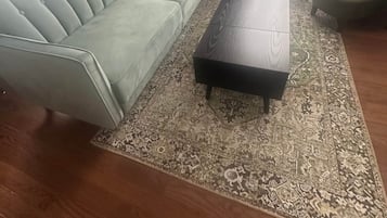 TV, lareira