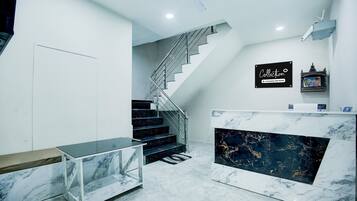 House | Reception