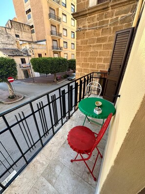 Deluxe Loft, Balcony, Sea View | Terrace/patio - Torre del Pardo Guest House (Sciacca)