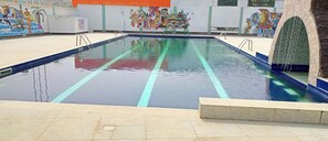 Una piscina cubierta