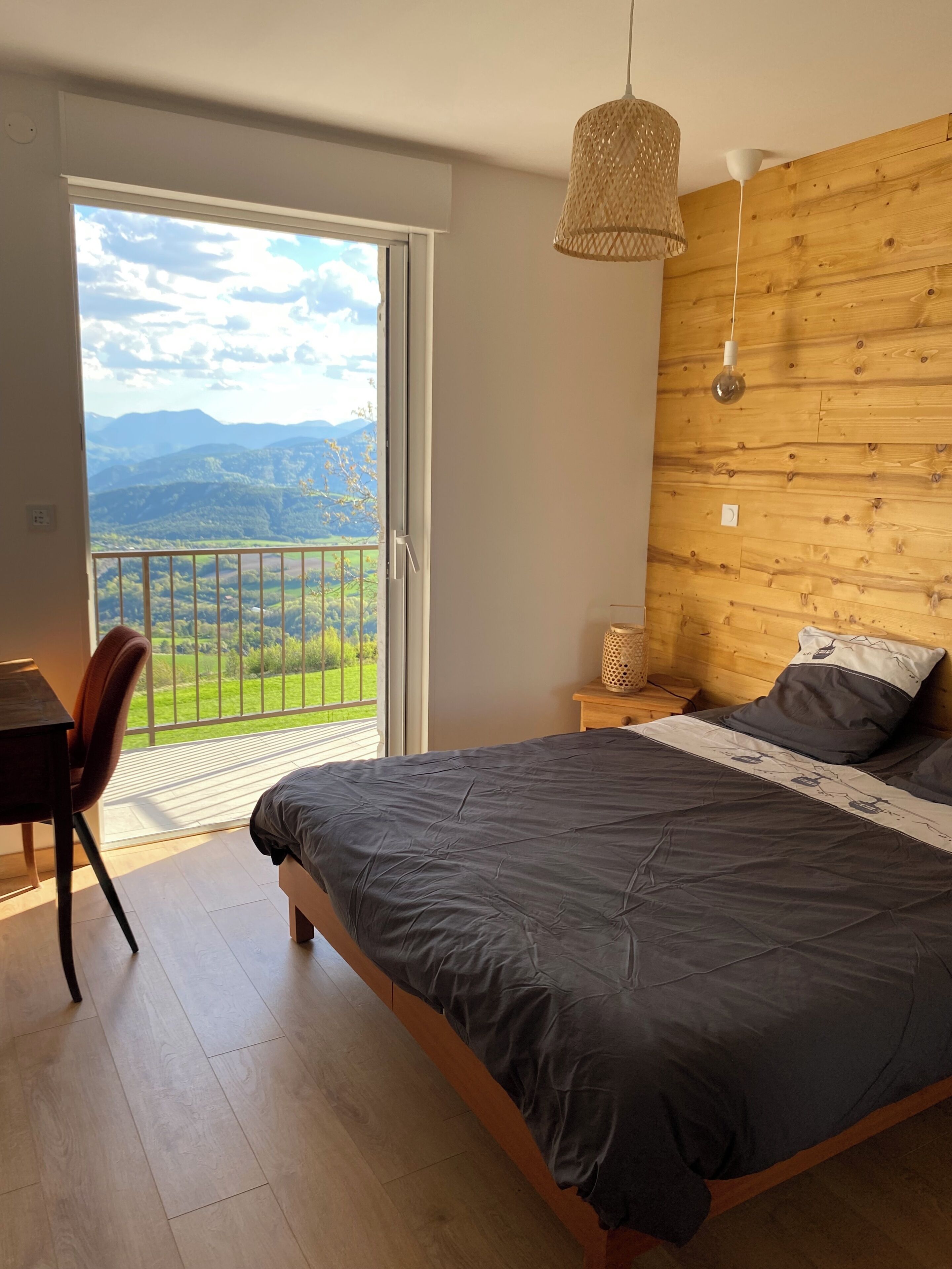 5 chambres, Wi-Fi, draps fournis