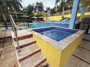 Apartment, 3 Bedrooms, Smoking, Patio | Pool | Outdoor pool - Este es el Appartamento de 2 Habitation (Pedro Brand)