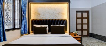 Deluxe Hotel O Howrah Railway Station