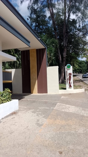 Apartment, 5 Bedrooms, Smoking, Patio | Property grounds - Segundo Piso Completó (Pedro Brand)