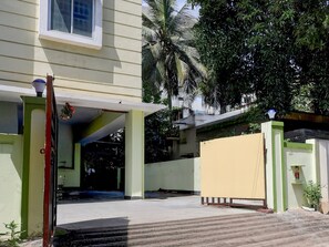 House | Reception - Deluxe Sai Nivas Rushikonda (Visakhapatnam)