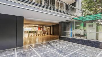 House | Reception