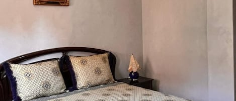 4 Schlafzimmer, BĂŒgeleisen/BĂŒgelbrett, kostenloses WLAN, BettwĂ€sche