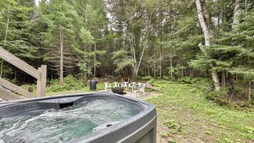 Baignoire à remous extérieure