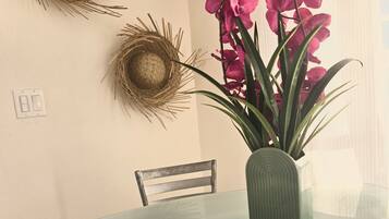 Appartement, uitzicht op stad | Dineren