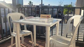 Apartment, City View | Outdoor dining