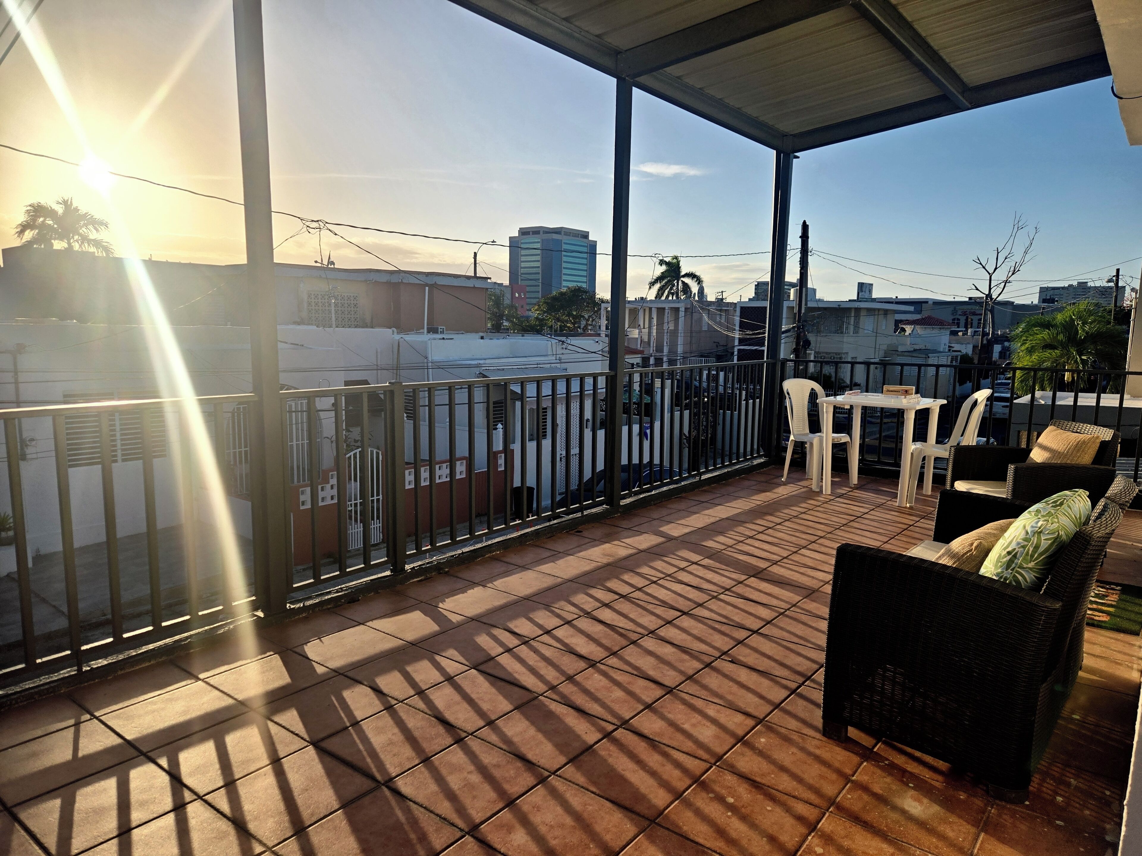 Apartment, Stadtblick | Speisen im Freien