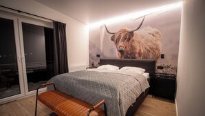 Apartemen | 2 kamar tidur dan dilengkapi dengan perabotan berbeda-beda
