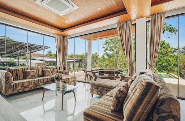 Zimmer, 3Â Schlafzimmer, eigener Pool | Wohnbereich