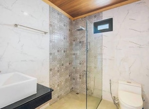 Zimmer, 3Â Schlafzimmer, eigener Pool | Badezimmer