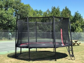 Sports court - The Puisatier's house at Domaine des Fargues **** (Sainte-Foy-de-Longas)