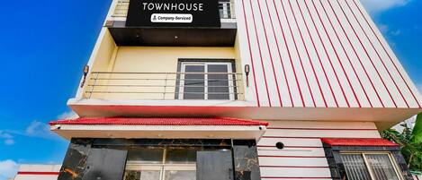 House | Exterior detail