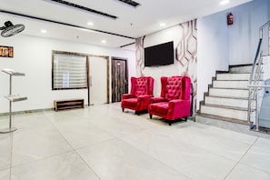 House | Lobby
