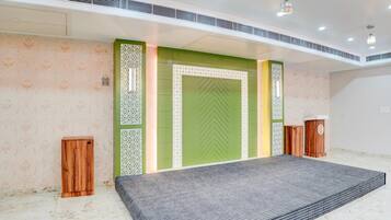 House | Reception