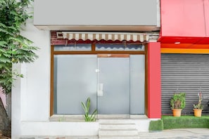 House | Reception - Deluxe Karakambadi BVN Grand (Tirupati)