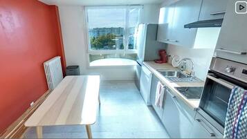 Apartment | Dapur peribadi | Peti sejuk, ketuhar, dapur, mesin basuh pinggan mangkuk