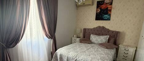 1 bedroom, internet, bed sheets