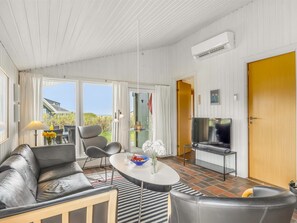 TV, fireplace - "Alea" - 150m from the sea by Interhome (Hjørring)