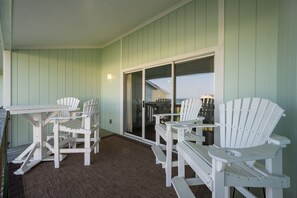 Outdoor dining - Bird’s Nest | Ocean View Condo w/ Balcony (Surf City)