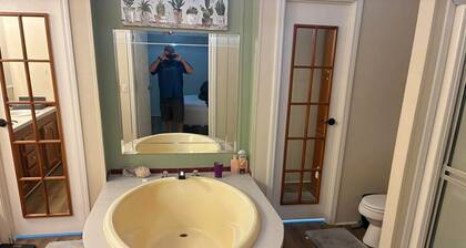 Serene 3-bedroom mobile home with AC in Lake Charles