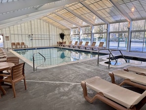 Innenpool, beheizter Pool