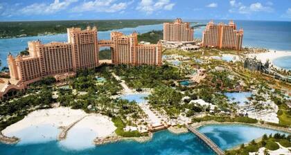 The Reef Atlantis, 1BR Ocean-view Suite â Full Kitchen & Balcony Sleeps 5