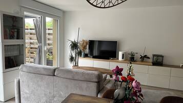 Smart TV, video games, stereo, computer monitors