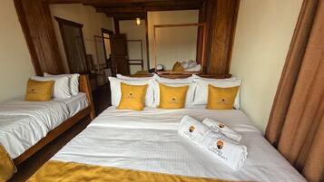 Deluxe Quadruple Room, Balcony, Ocean View | Laptop workspace, free WiFi