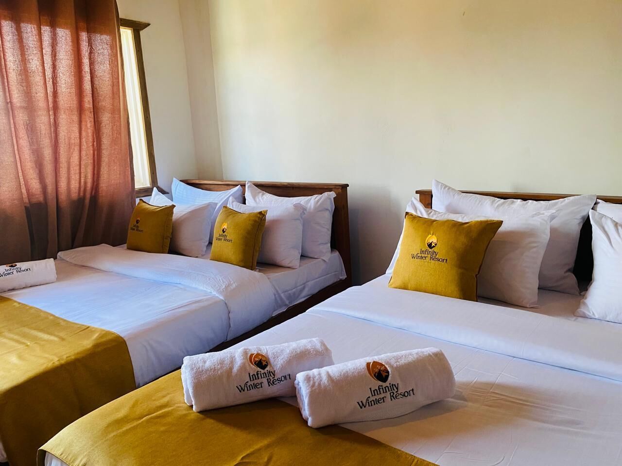 Deluxe Double or Twin Room, Balcony, Mountain View